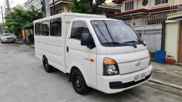 White Hyundai H-100 2018 for sale in Manual