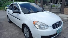 White Hyundai Accent 2008 for sale in Lucena