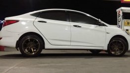 White Hyundai Accent 2016 for sale in General Trias