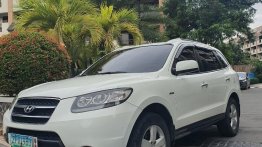 Selling White Hyundai Santa Fe 2008 in Quezon City
