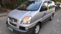 Selling Silver Hyundai Starex 2005 in Taguig