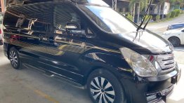Selling Black 2012 Hyundai Starex  in Manila