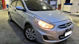 Selling Pearl White Hyundai Accent 2018 in Quezon 