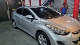 Selling Pearl White Hyundai Elantra 2012 in Valenzuela