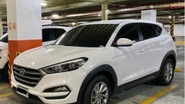 Pearl White Hyundai Tucson 2016 for sale in Marikina 