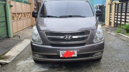 Selling Purple Hyundai Starex 2012 in Manila