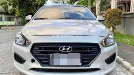 2019 Hyundai Reina 1.4 GL MT in Caloocan, Metro Manila