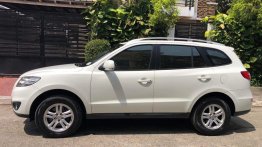 White Hyundai Santa Fe 2011 for sale in San Mateo