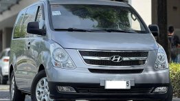 Sell White 2014 Hyundai Starex in Makati