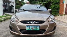 Selling White Hyundai Accent 2012 in Parañaque