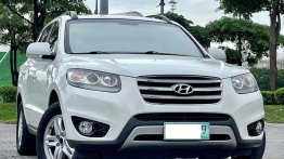 Sell White 2012 Hyundai Santa Fe in Makati