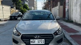 Sell White 2020 Hyundai Reina in Quezon City