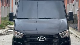 White Hyundai H350 2017 for sale in Quezon City