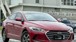 Selling White Hyundai Elantra 2017 in Makati