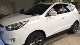 Selling White Hyundai Tucson 2016 in Taguig