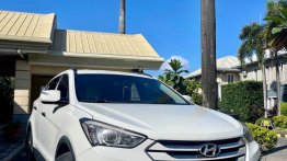 Sell White 2013 Hyundai Santa Fe in Pateros
