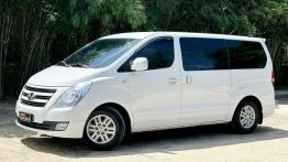 White Hyundai Grand starex 2017 for sale in 