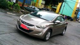 Sell White 2012 Hyundai Elantra in Caloocan