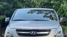 White Hyundai Grand starex 2015 for sale in Automatic