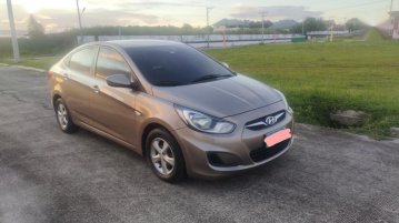 Selling Purple Hyundai Accent 2012 in Caloocan