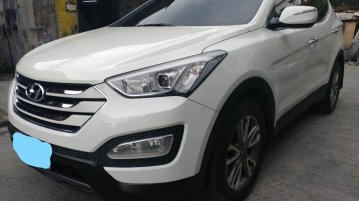 Sell White 2013 Hyundai Santa Fe in Quezon City