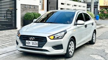 Selling White Hyundai Reina 2019 in Pasig