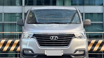 2019 Hyundai Starex  2.5 CRDi GLS 5 AT(Diesel Swivel) in Makati, Metro Manila
