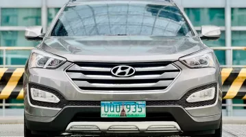 2013 Hyundai Santa Fe in Makati, Metro Manila