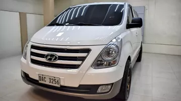 2018 Hyundai Grand Starex 2.5 CRDi GLS AT (with Swivel) in Lemery, Batangas