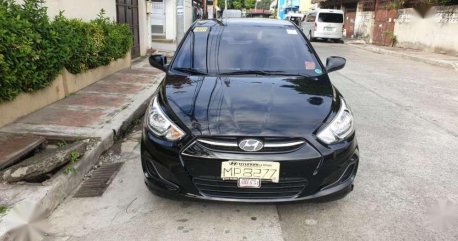 Like-new 2016 Hyundai Accent MT - 16