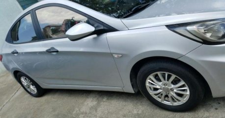 Hyundai Accent 2013 gas manual for sale