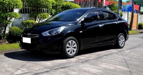 Selling 2nd Hand (Used) Hyundai Accent 2016 in Legazpi