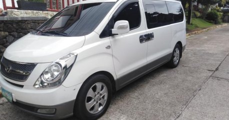 Selling 2nd Hand (Used) Hyundai Starex 2010 Automatic Diesel in Manila