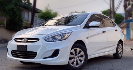 Selling Hyundai Accent 2016 Manual Gasoline in Quezon City