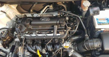 Selling Hyundai Accent 2017 Manual Gasoline in Quezon City