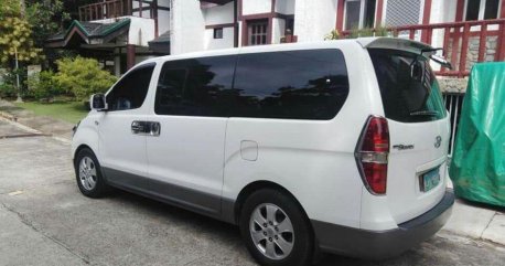 Selling Used Hyundai Grand Starex 2010 in Parañaque