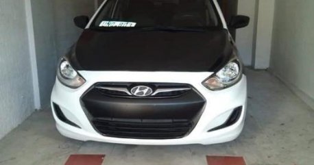 Selling Hyundai Accent 2013 Automatic Gasoline in Mandaluyong