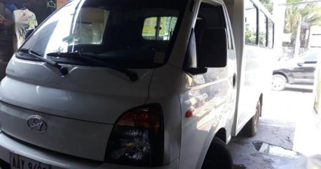 Selling 2nd Hand Hyundai H-100 2014 in Quezon City