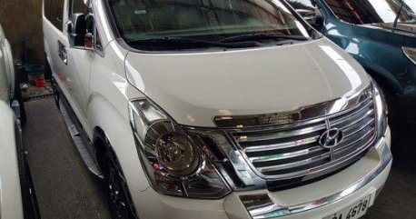 Selling White Hyundai Grand Starex 2015 for sale in Automatic