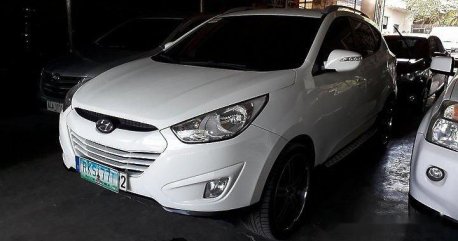 White Hyundai Tucson 2011 Automatic Gasoline for sale in Manila