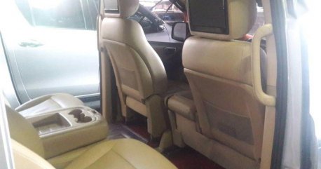 Gold Hyundai Starex 2015 at 30000 km for sale