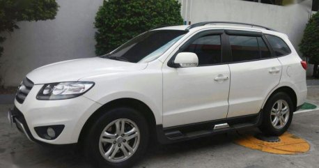 Sell 2nd Hand 2012 Hyundai Santa Fe Automatic Diesel at 56000 km in Quezon City