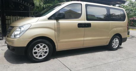 Selling 2012 Hyundai Grand Starex in Marikina