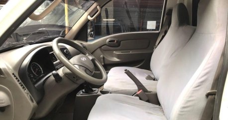 Selling Hyundai H-100 2017 Manual Diesel in Mandaue