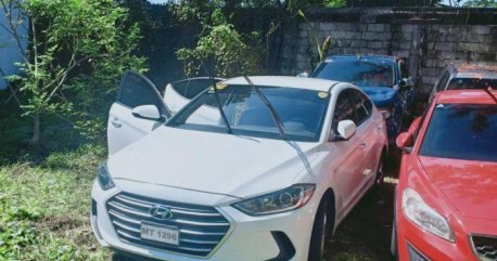 Selling 2nd Hand Hyundai Elantra 2017 in Cainta