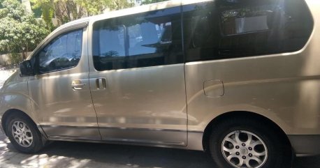 Selling 2nd Hand Hyundai Grand Starex 2010 in Bacoor