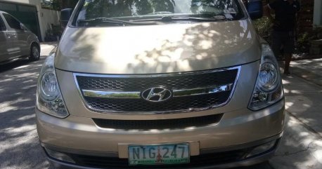 Selling 2nd Hand Hyundai Grand Starex 2010 in Bacoor