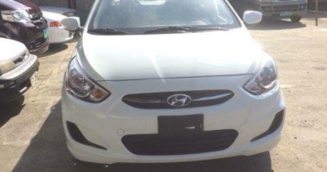 Selling Hyundai Accent Manual Gasoline in Manila