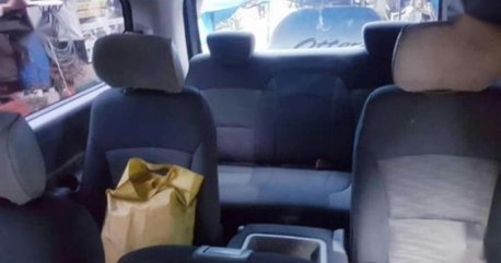 Selling Hyundai Grand Starex 2010 Manual Diesel in Navotas