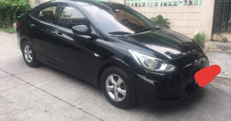 Selling Hyundai Accent 2012 Automatic Gasoline in Bacoor